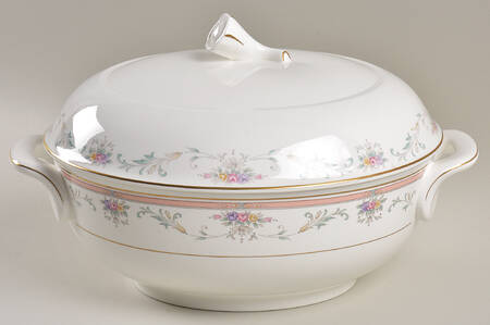 Spring Crest 2 Quart Oval Covered Casserole