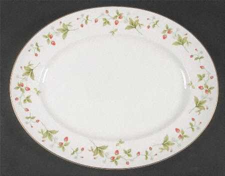 Strawberry Field 15" Oval Serving Platter