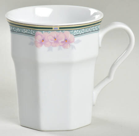 Wellesley Mug