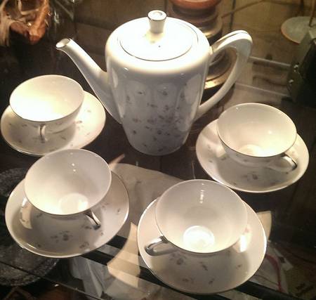 Boutique Coffee Pot & Lid
