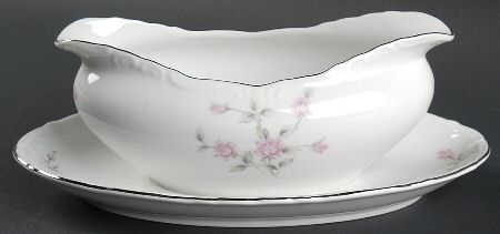 Sharon Rose Gravy Boat with Attached Underplate
