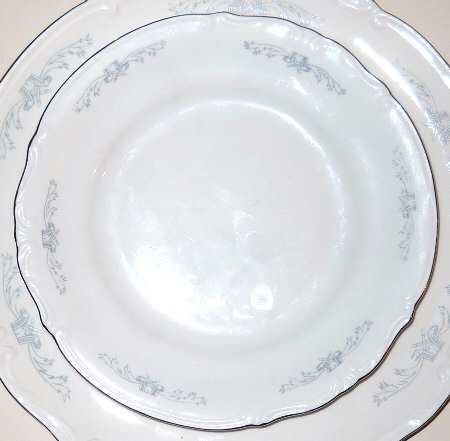 07496 Salad Plate