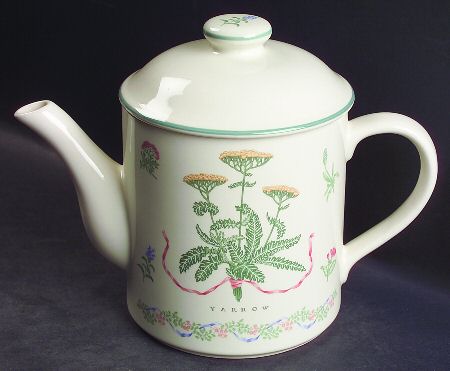 Woodbine Meadows Teapot & Lid