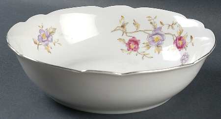 Louise (Scalloped) 9" Round Vegetable Bowl