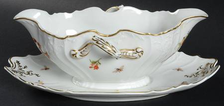 CIM6 (CZE) Gravy Boat with Attached Underplate