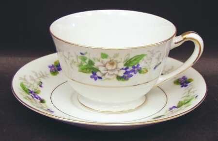 Lakeside Footed Cup & Saucer Set