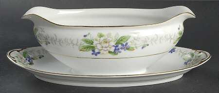 Lakeside Gravy Boat with Attached Underplate