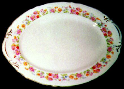 CIV2 Handled Cake Plate