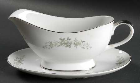Langley Gravy Boat & Underplate