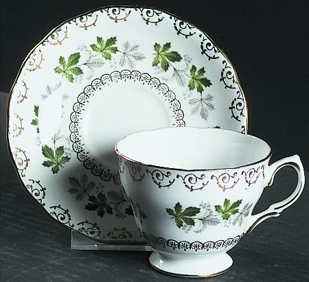 8250 Footed Cup & Saucer Set