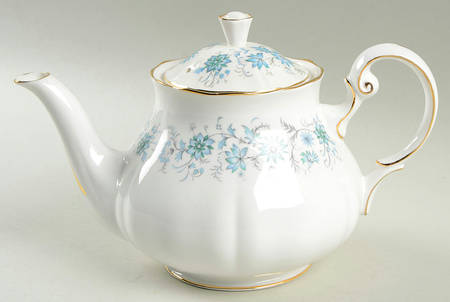 Braganza Teapot & Lid