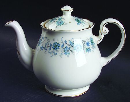 Braganza Teapot & Lid