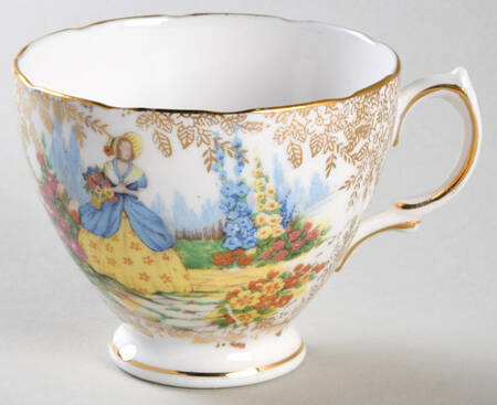 CLC10 Footed Cup