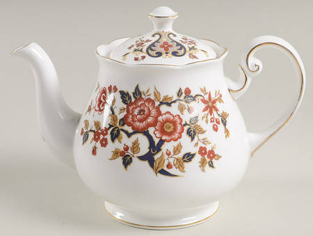 Royale Teapot & Lid