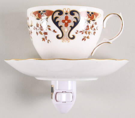 Royale 4 3/8"-4 5/8" Night Light/Cup & Saucer HC