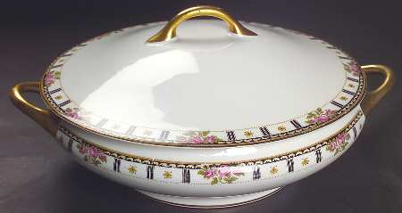 Bridal Round Covered Vegetable