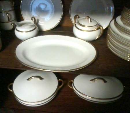 Hathaway 14" Oval Serving Platter