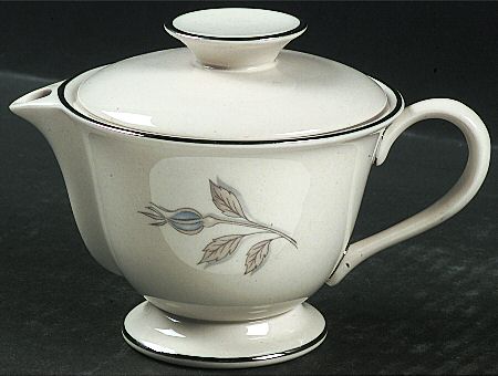 Blue Rhapsody Creamer & Lid