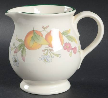 Peaches & Cream (Green Trim) 20 Oz Jug