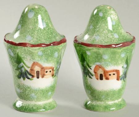 Log Cabin Christmas Salt & Pepper Set