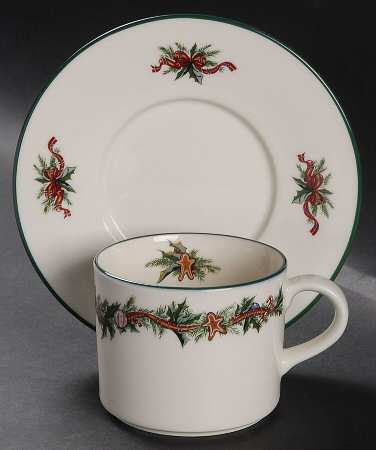 O'Tannenbaum Flat Cup & Saucer Set