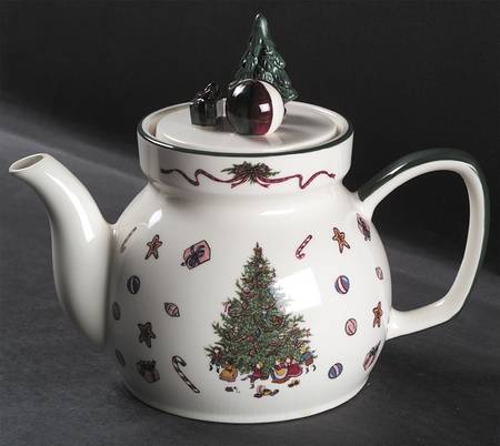 O'Tannenbaum Figural Teapot & Lid
