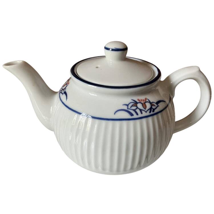 Splendor Teapot & Lid