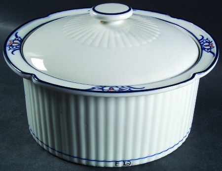 Splendor 2 Qt Round Covered Casserole