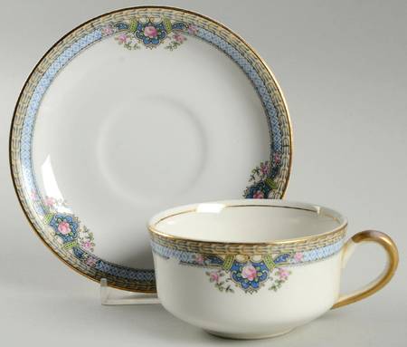 CLT7 Flat Cup & Saucer Set