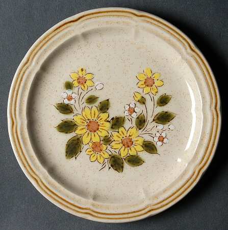 Spring Daisy Bread & Butter Plate by Crown Manor