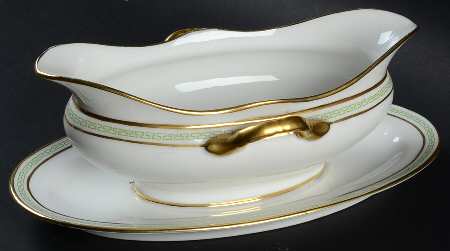 CMT11 Gravy Boat with Attached Underplate