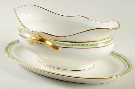 CMT2 Gravy Boat with Attached Underplate