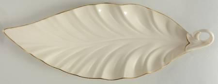 Buffet Servers 16" Leaf Shape Buffet Server