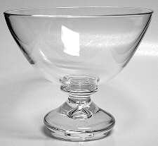 8024 8" Footed Bowl
