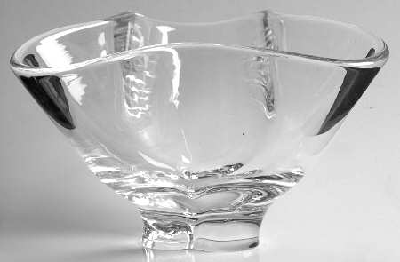 8123 6" Trefoil Bowl