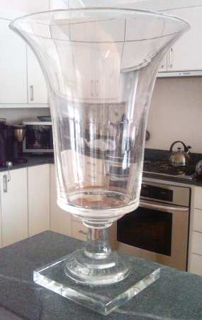 7583 12" Footed Vase