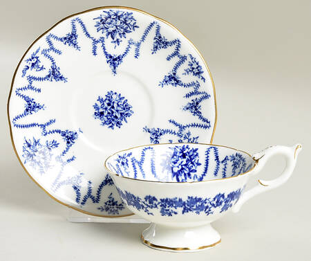 4066 Footed Cup & Saucer Set