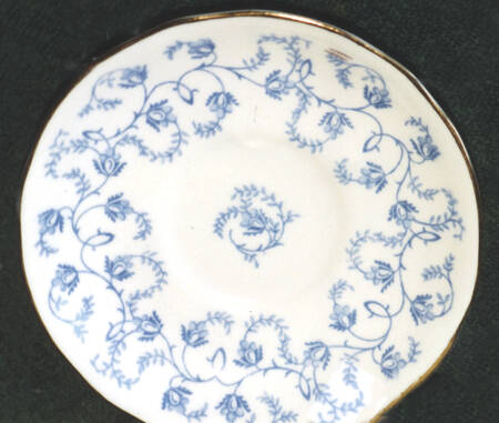 4687 by Coalport