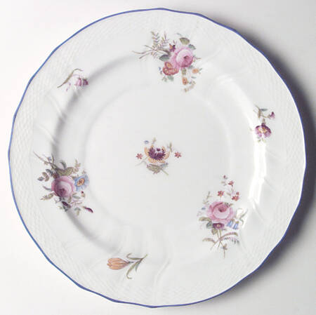 7868 by Coalport