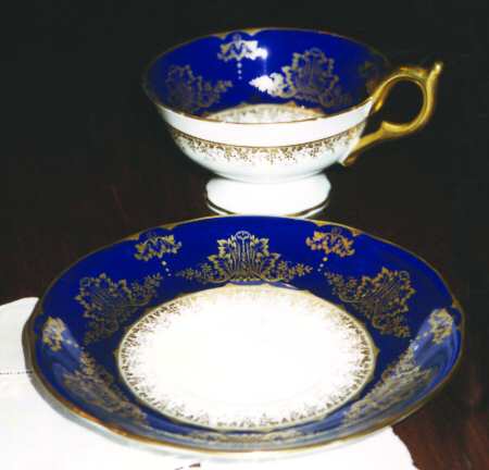 8444 by Coalport