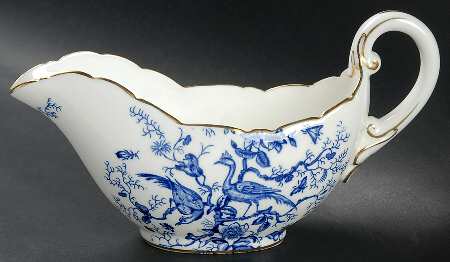 Cairo Blue On White (Raised Edge, Gold) Gravy Boat