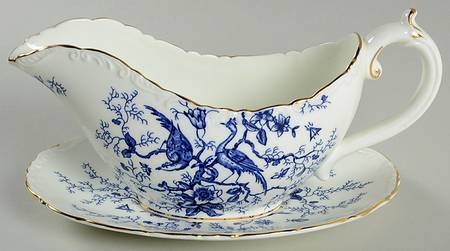 Cairo Blue On White (Raised Edge, Gold) Gravy Boat & Underplate
