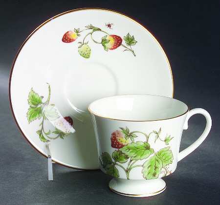 COA13 Footed Cup & Saucer Set