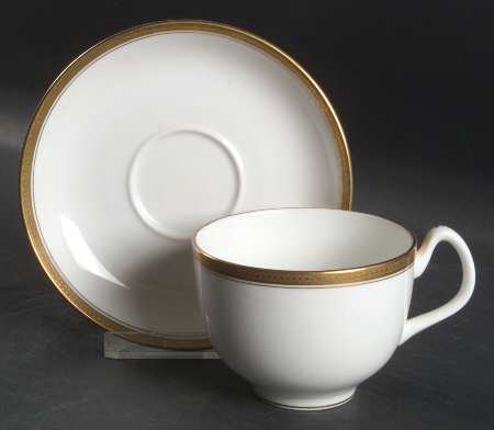 Elite Gold Flat Cup & Saucer Set