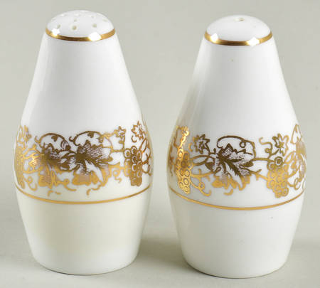 Hazelton White Salt & Pepper Set