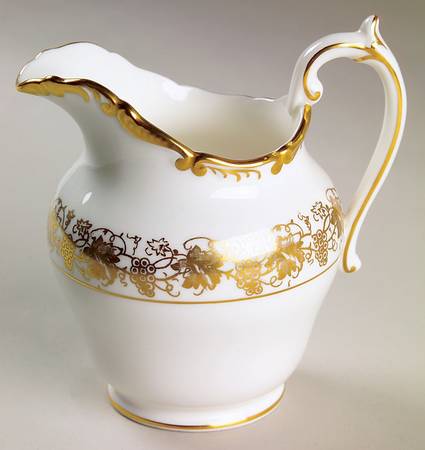 Hazelton White Creamer