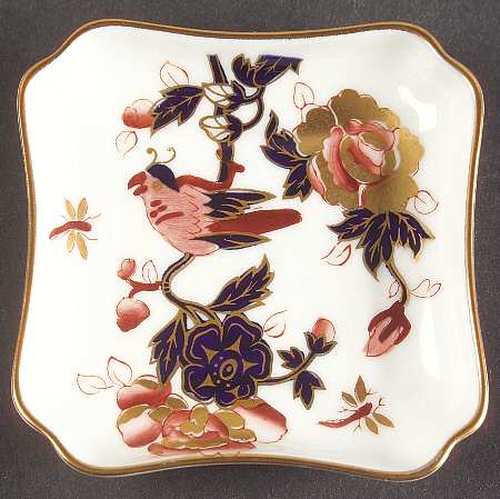 Hong Kong (New Backstamp, Mauve Flowers) 3" Ashtray