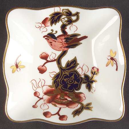 Hong Kong (New Backstamp, Mauve Flowers) 4" Ashtray