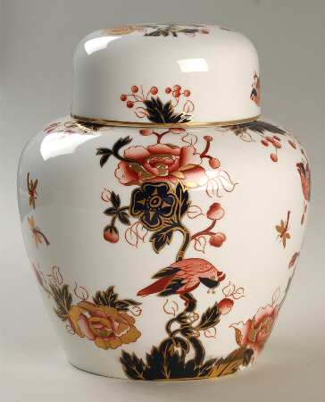 Hong Kong (New Backstamp, Mauve Flowers) Large Ginger Jar & Lid