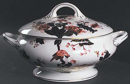 Hong Kong (New Backstamp, Mauve Flowers) Tureen &  Lid